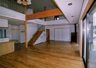 ���r���O